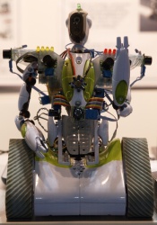 The game robot RoboWII at Robotica 2010 (AIRLab).